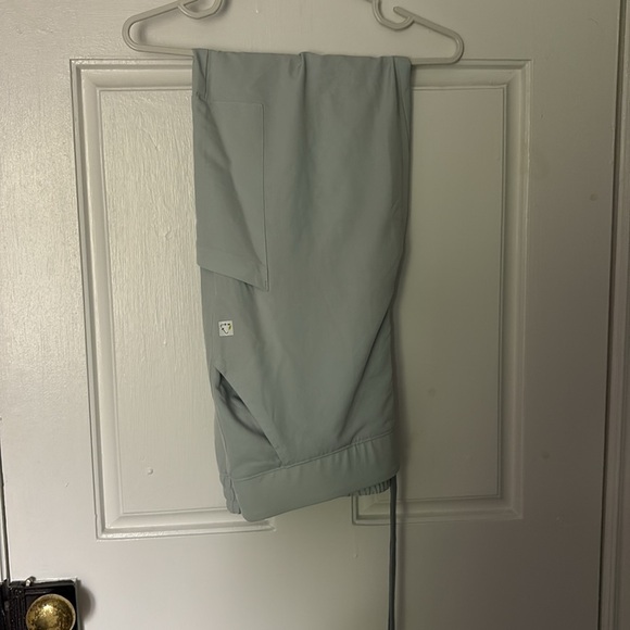 ReSurge Scrub Set - Picture 2 of 2